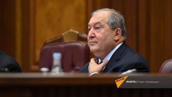 Президент Армен Саркисян во время первого заседания парламента Армении 8-го созыва (2 августа 2021). Еревaн - Sputnik Армения