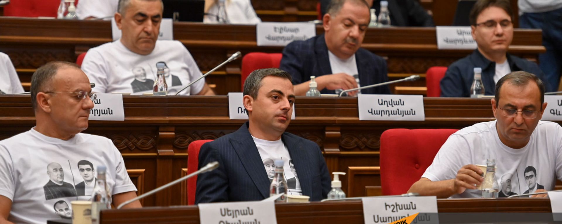 ԱԺ «Հայաստան» խմբակցության պատգամավորներ  - Sputnik Արմենիա, 1920, 08.10.2021