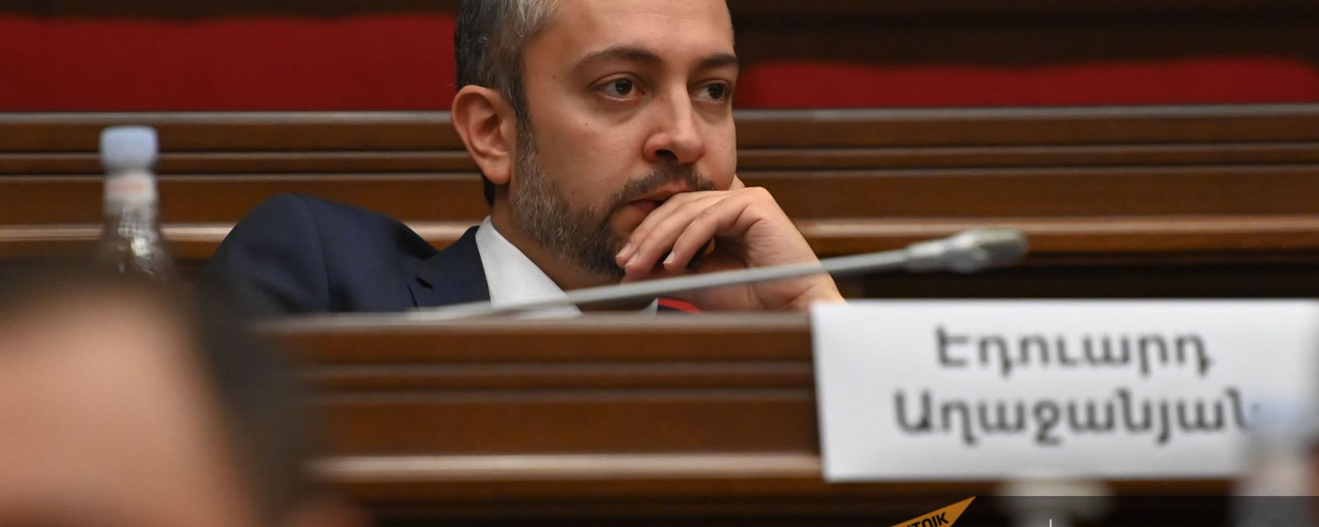 Эдуард Агаджанян во время первого заседания парламента Армении 8-го созыва (2 августа 2021). Еревaн Эдуард Агаджанян во время первого заседания парламента Армении 8-го созыва (2 августа 2021). Еревaн - Sputnik Արմենիա, 1920, 14.12.2021
