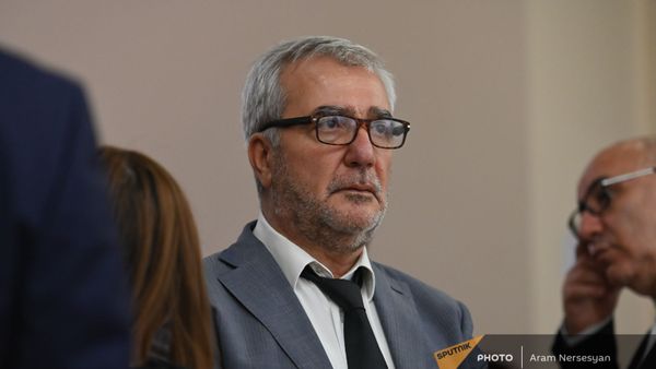 Андраник Кочарян перед началом первого заседания парламента Армении 8-го созыва (2 августа 2021). Еревaн - Sputnik Армения