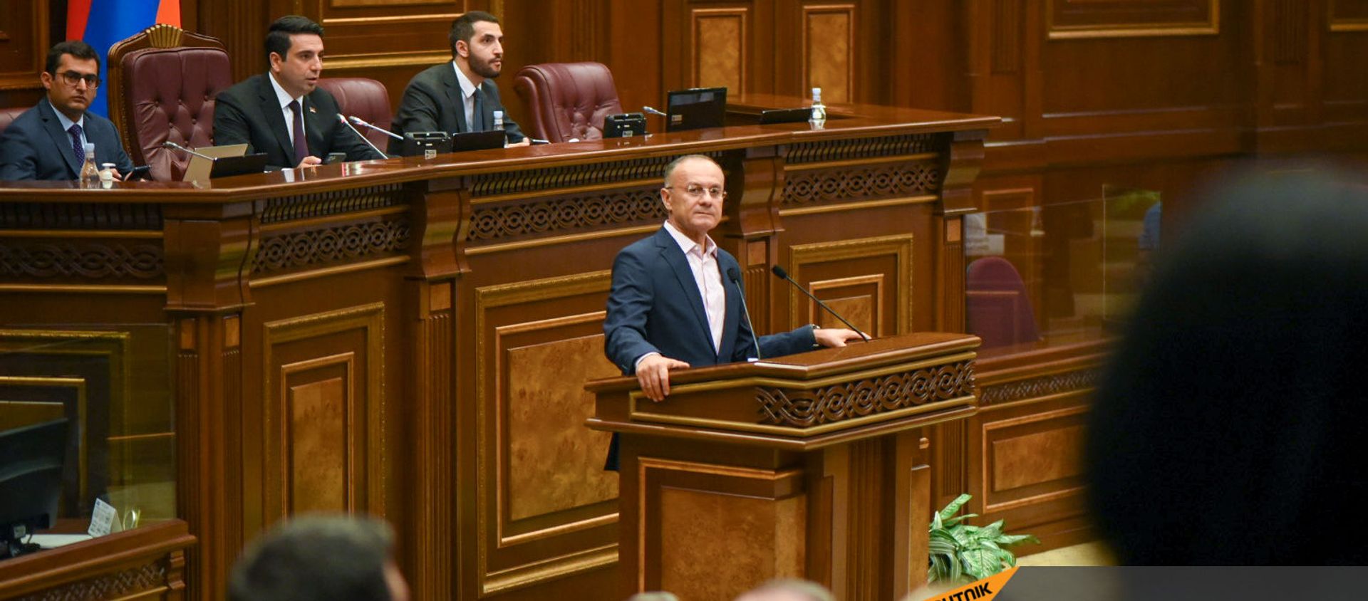 Сейран Оганян на заседании Парламента (4 августа 2021). Еревaн - Sputnik Արմենիա, 1920, 04.08.2021
