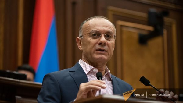 Сейран Оганян на заседании Парламента (4 августа 2021). Еревaн - Sputnik Армения