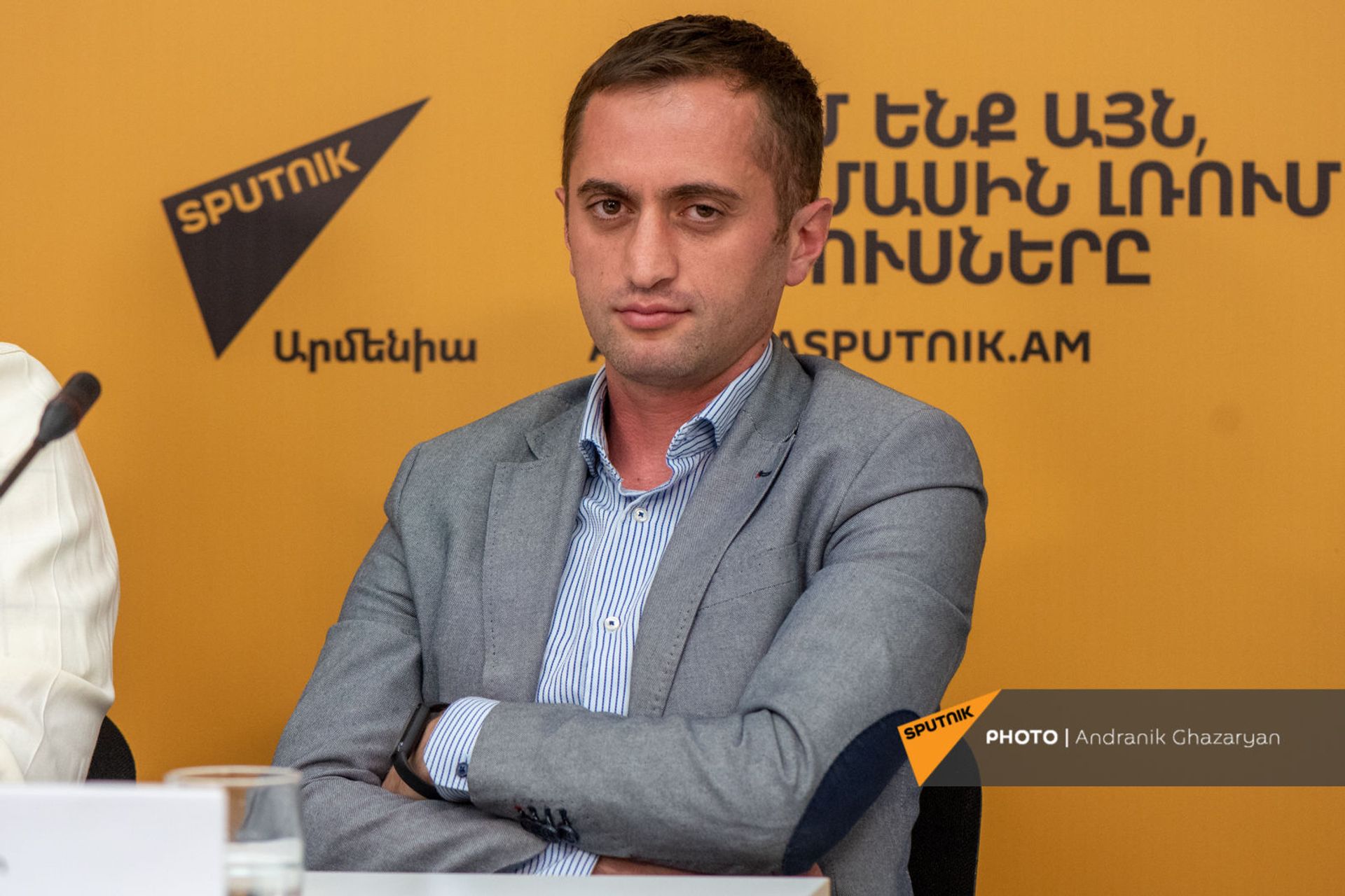 Есаи Мелик-Йолчян во время пресс-конференции (5 августа 2021). Еревaн - Sputnik Արմենիա, 1920, 14.09.2021