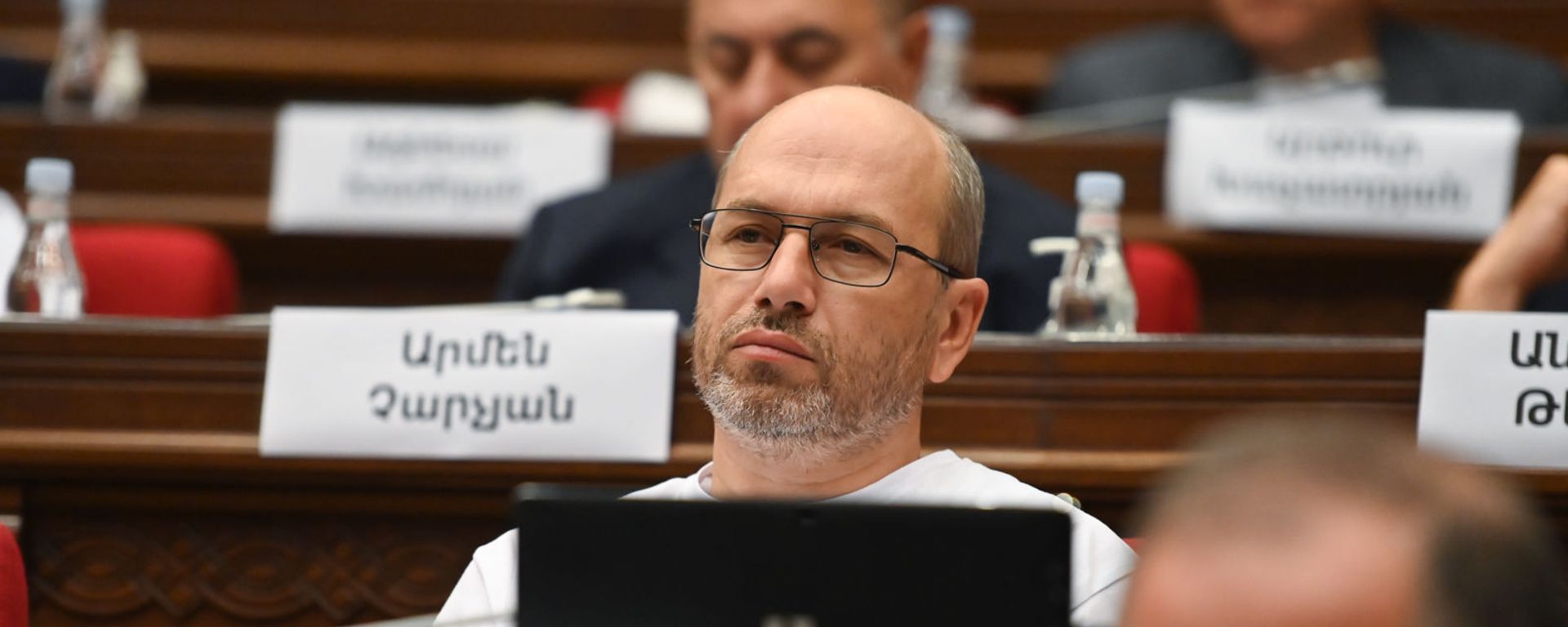 Гегам Назарян на первом заседании парламента Армении (2 августа 2021). Еревaн - Sputnik Армения, 1920, 25.08.2021
