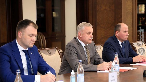 Встреча министра обороны Аршака Карапетяна с генсеком ОДКБ Станиславом Засем (9 августа 2021). Еревaн - Sputnik Армения