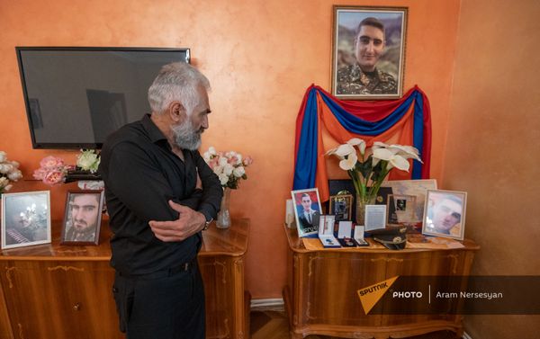 Тигран Марухян, отец погибшего Абрахама Марухяна Тигран Марухян, отец погибшего Абрахама Марухяна - Sputnik Армения