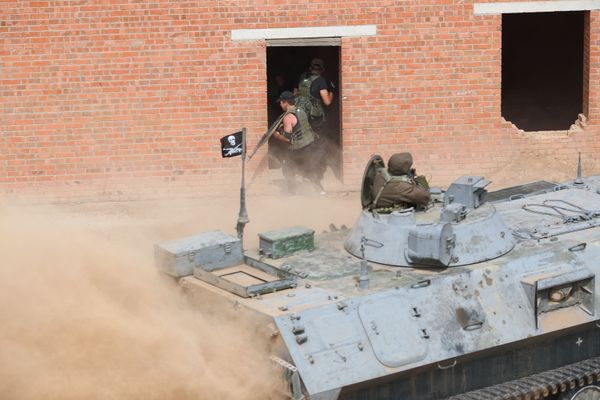 Международные российско-индийские учения Индра-2021 на полигоне Прудбой в Волгоградской области,  - Sputnik Армения