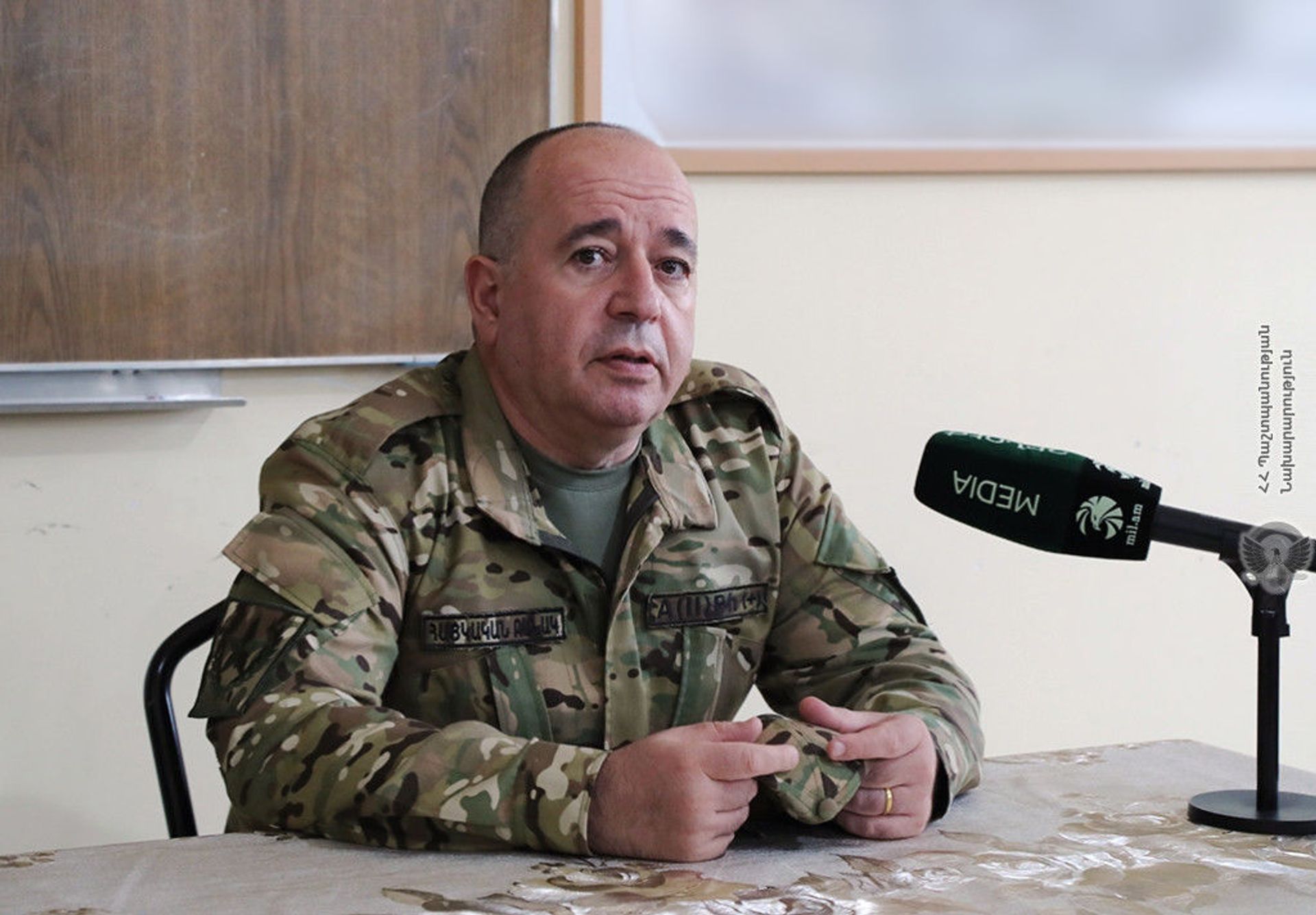 Министр обороны Аршак Карапетян представил руководящему составу и подчиненным подразделениям нового командира 2 соединения, полковника Ваграма Григоряна (12 августа 2021). Еревaн Министр обороны Аршак Карапетян представил руководящему составу и подчиненным подразделениям нового командира 2 соединения, полковника Ваграма Григоряна (12 августа 2021). Еревaн - Sputnik Армения, 1920, 14.09.2021