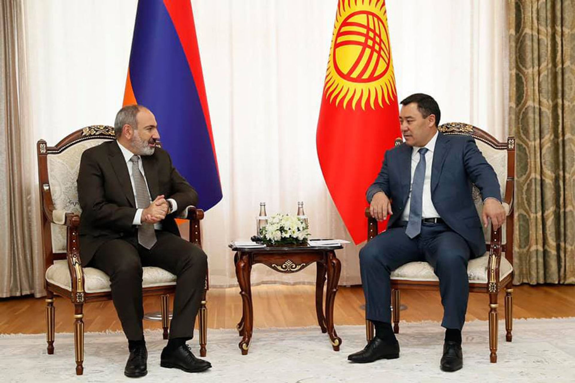 Премьер-министр Никол Пашинян встретился с президентом Кыргызстана Садиром Жапаровым (19 августа 2021). Кыргызстан - Sputnik Армения, 1920, 14.09.2021