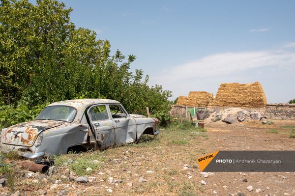 Стоги сена в общине Вананд Армавирской области - Sputnik Արմենիա