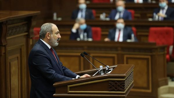 Премьер-министр Никол Пашинян представляет программу правительства на заседании НС (24 августа 2021). Еревaн - Sputnik Արմենիա