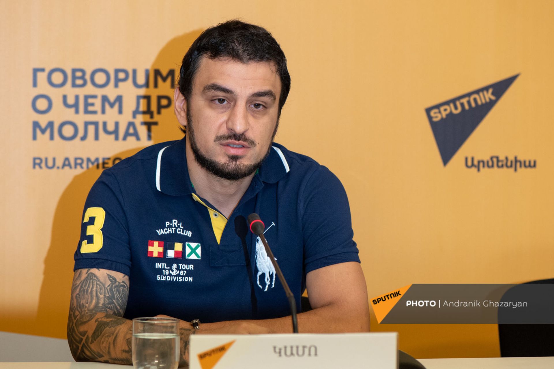 Пресс-конференция чемпиона мира и Европы по спортивному каратэ, учредителя армянской ассоциации каратэ Камо Унаняна (25 августа 2021). Еревaн - Sputnik Արմենիա, 1920, 14.09.2021