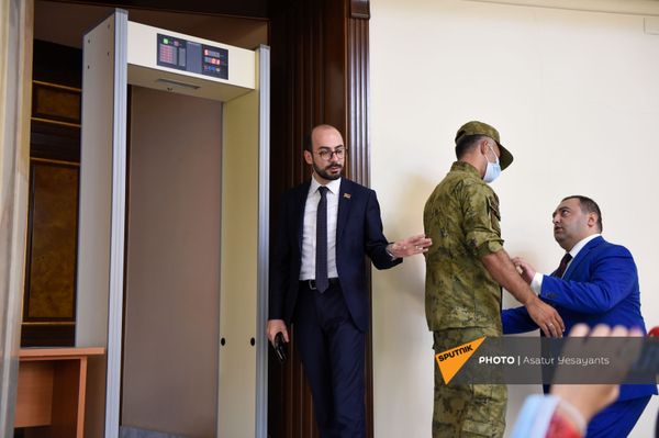 Անվտանգության աշխատակիցն ԱԺ–ում - Sputnik Արմենիա