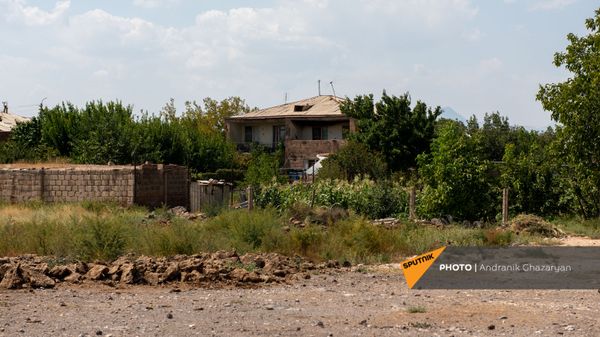 Дом в селе Вананд Армавирской области - Sputnik Армения