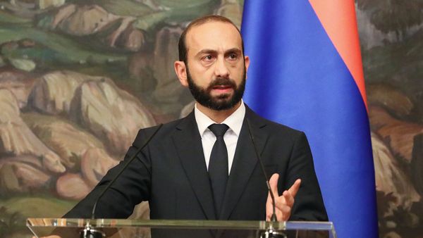 Министр иностранных дел Армении Арарат Мирзоян во время совместной с российским коллегой пресс-конференции по итогам встречи (31 августа 2021). Москвa - Sputnik Армения