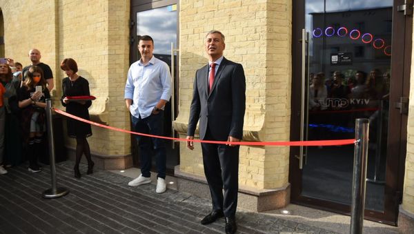 Посол Армении в Украине Владимир Карапетян на открытии Центра креативных технологий TUMO в Киеве - Sputnik Արմենիա