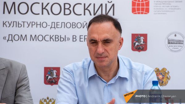 Директор МКДЦ Дом Москвы в Ереване Ваграм Карапетян во время пресс-конференции в рамках Дней Москвы в Ереване (3 сентября 2021). Еревaн - Sputnik Արմենիա