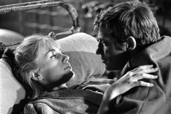 Жан Поль Бельмондо и Катрин Спаак в фильме «Выходные в Зюйдкуте», 1964 год - Sputnik Армения