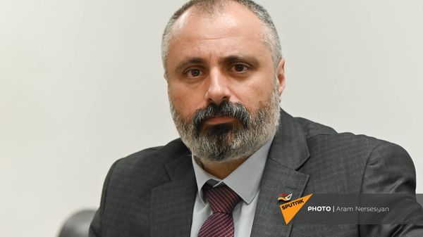 Давид Бабаян в гостях радио Sputnik - Sputnik Армения