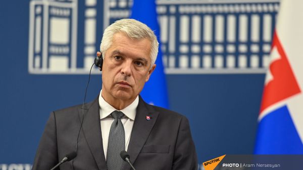 Совместная пресс-конференция глав МИД Армении и Словакии Арарата Мирзояна и Ивана Корчока (14 сентября 2021). Еревaн - Sputnik Армения