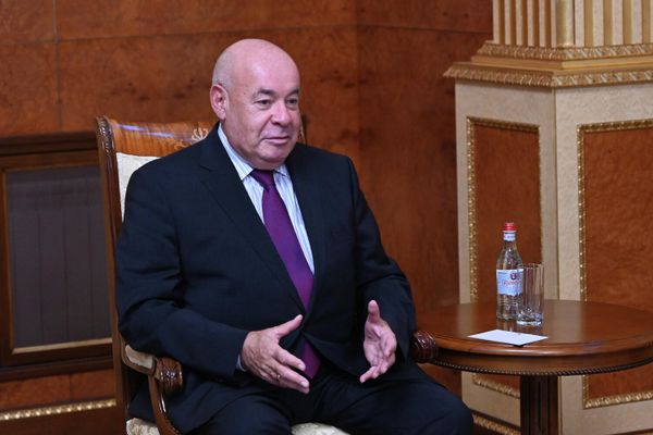 Президент Армен Саркисян принял специального представителя Президента РФ по международному культурному сотрудничеству и экс-министра культуры РФ Михаила Швыдкого (15 сентября 2021). Еревaн - Sputnik Армения