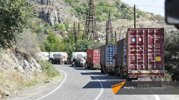 Фуры на трассе - Sputnik Армения