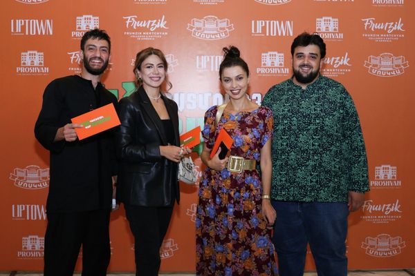 «Մեծ պատմություն փոքր քաղաքում» ֆիլմի վերամշակված տարբերակի շնորհանդեսի ժամանակ - Sputnik Արմենիա