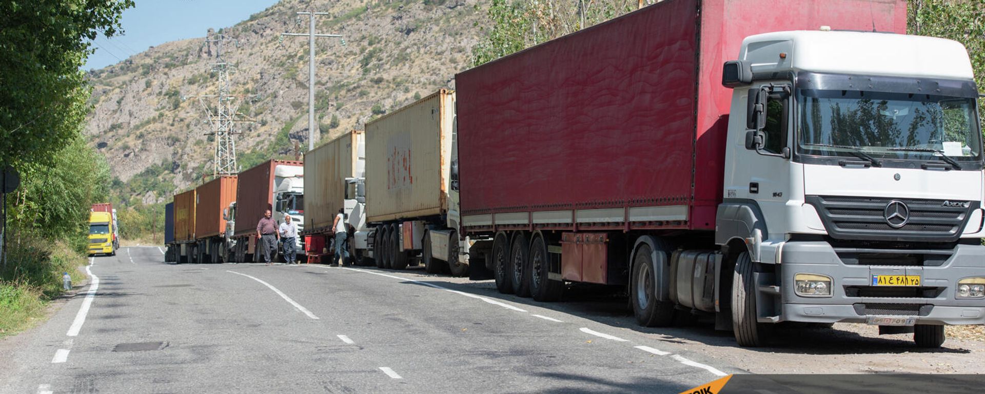 Իրանական բեռնատարներ Սյունիքում - Sputnik Արմենիա, 1920, 22.09.2021