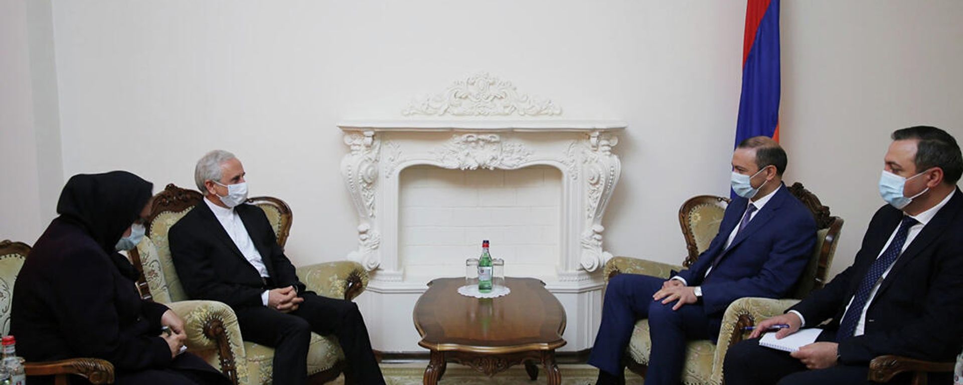 ՀՀ Անվտանգության խորհրդի քարտուղար Արմեն Գրիգորյանն  ընդունել է Հայաստանում Իրանի  դեսպան Ն.Գ. Աբբաս Բադախշան Զոհուրիին - Sputnik Արմենիա, 1920, 22.09.2021