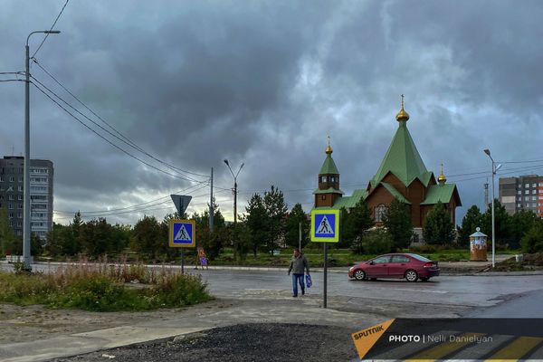 Церковь в городе Полярные Зори Церковь в городе Полярные Зори - Sputnik Армения