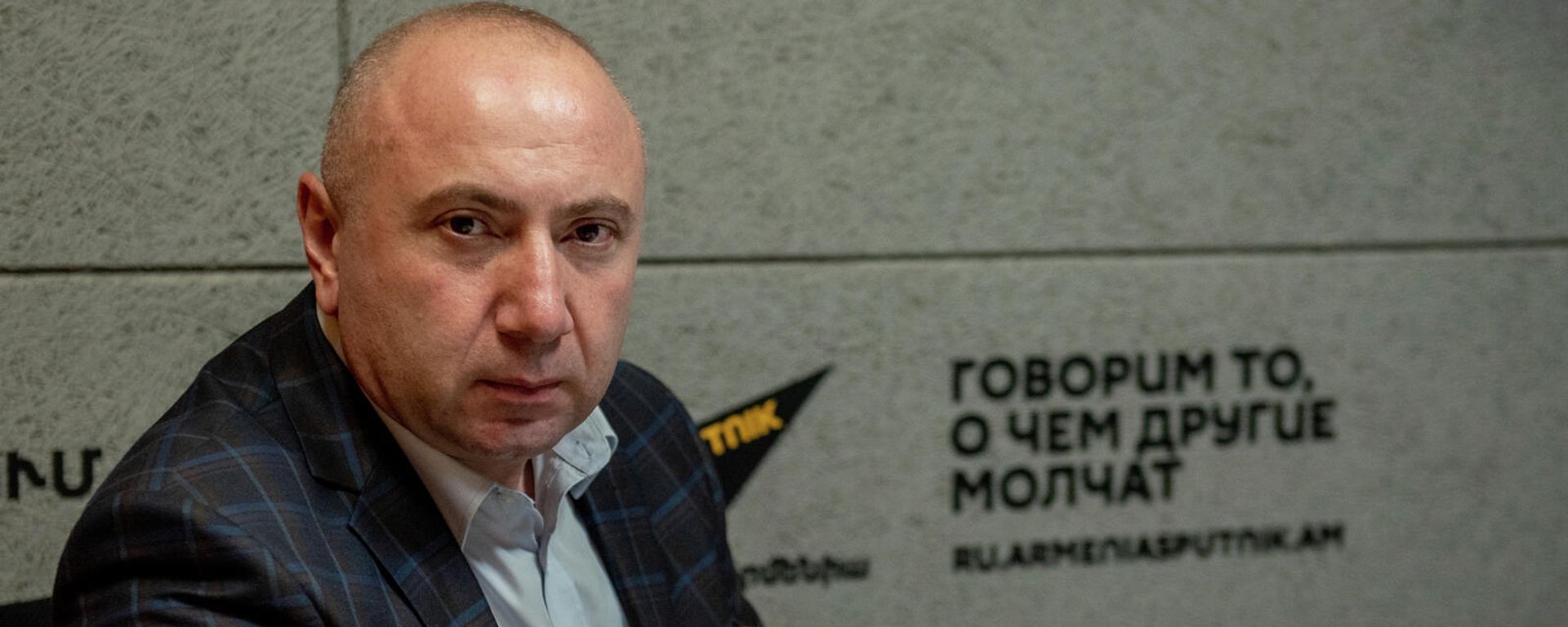 Депутат оппозиционной фракции Айастан Андраник Теванян в гостях радио Sputnik - Sputnik Армения, 1920, 27.09.2021