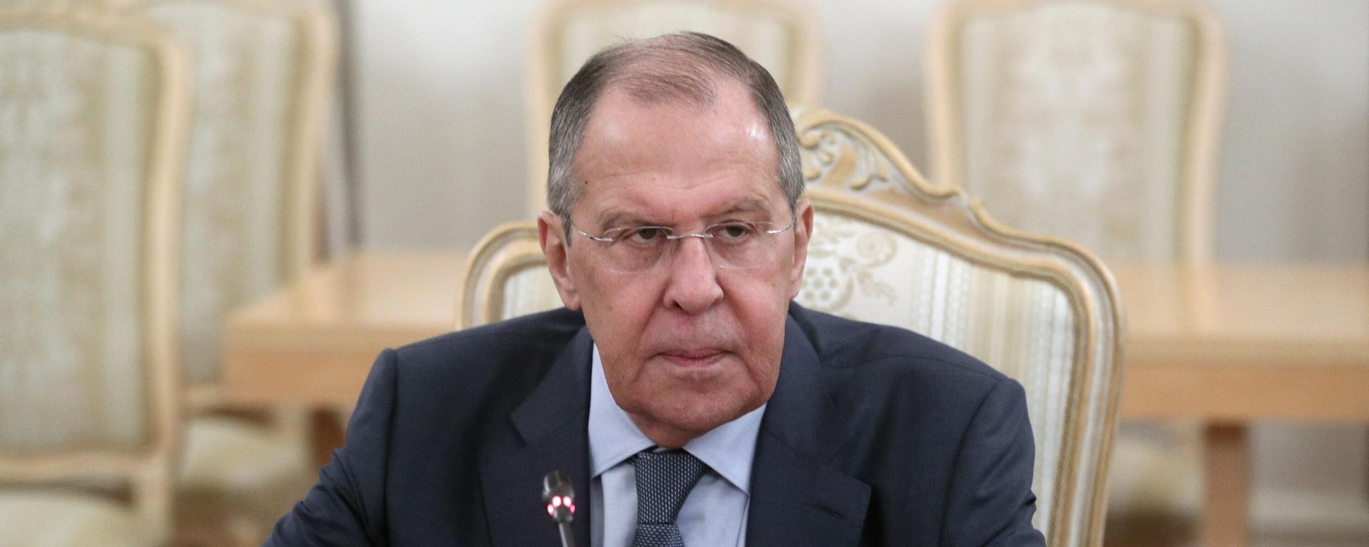 Министр иностранных дел РФ Сергей Лавров во время встречи с главой МИД Вьетнама Буй Тхань Шоном в Доме приемов МИД РФ (28 сентября 2021). Москва - Sputnik Армения, 1920, 18.10.2021