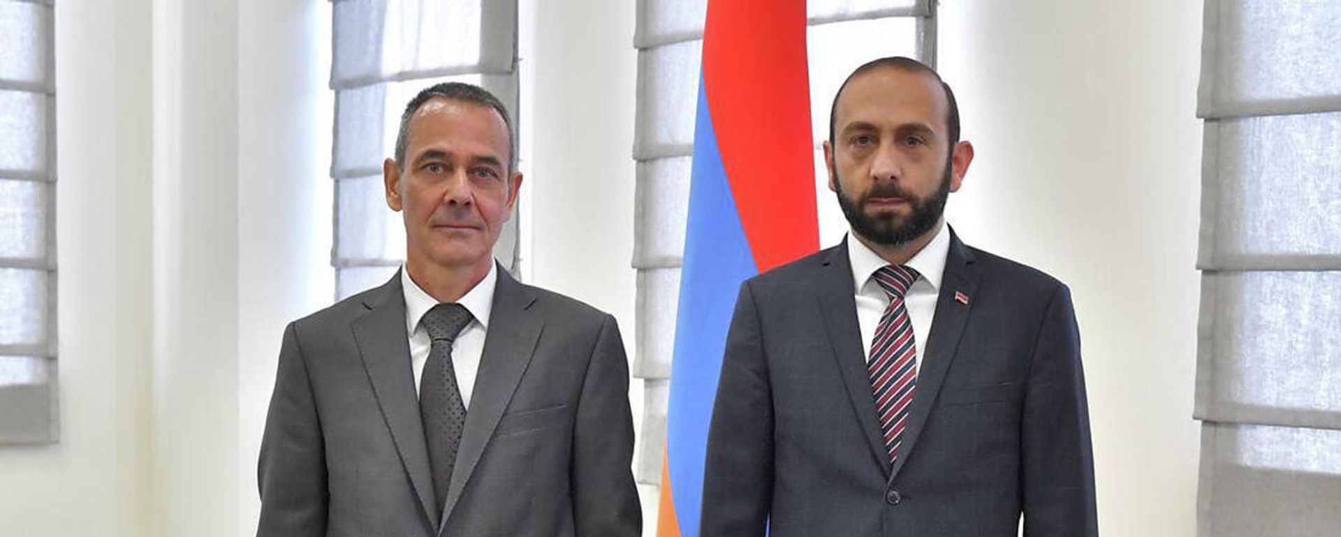 Встреча министра иностранных дел Арарата Мирзояна с главой делегации Международного комитета Красного Креста Тьерри Рибо (29 сентября 2021). Еревaн - Sputnik Армения, 1920, 29.09.2021