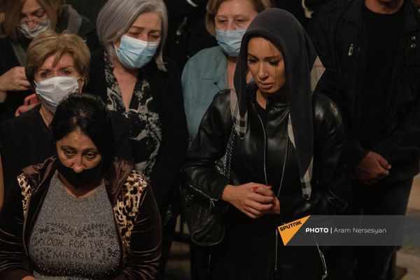 Актриса и телеведущая Назени Ованнисян. В день смерти Айко она написала в соцсети: "Он всю жизнь боролся, а теперь вознесся". - Sputnik Армения