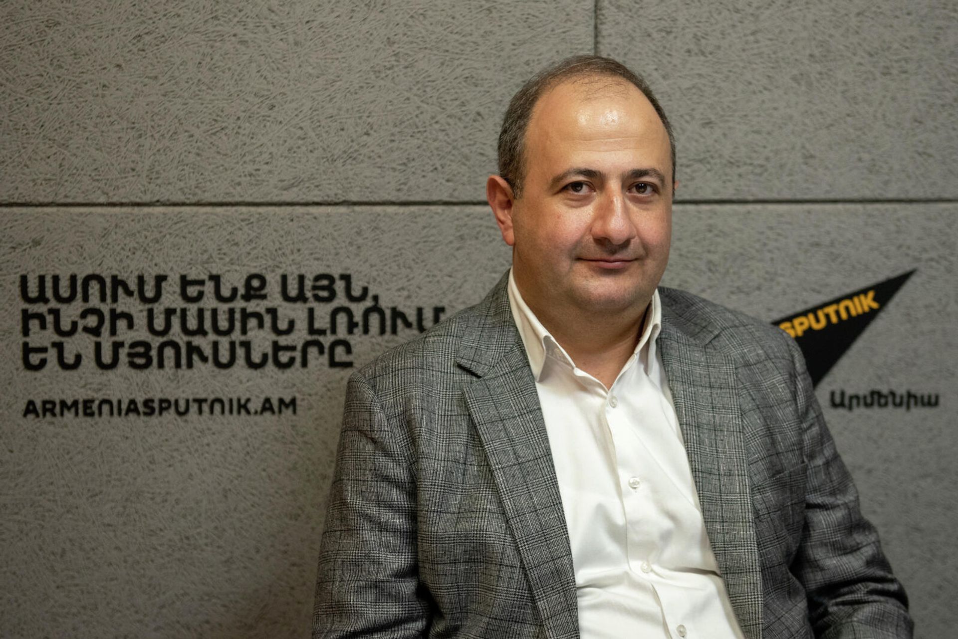 Рубен Мелконян в гостях радио Sputnik - Sputnik Արմենիա, 1920, 12.10.2026