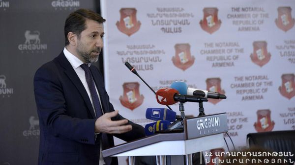 Министр юстиции Карен Андреасян на мероприятии, организованного по случаю Международного дня нотариусов Европы (2 октября 2021). Еревaн - Sputnik Армения
