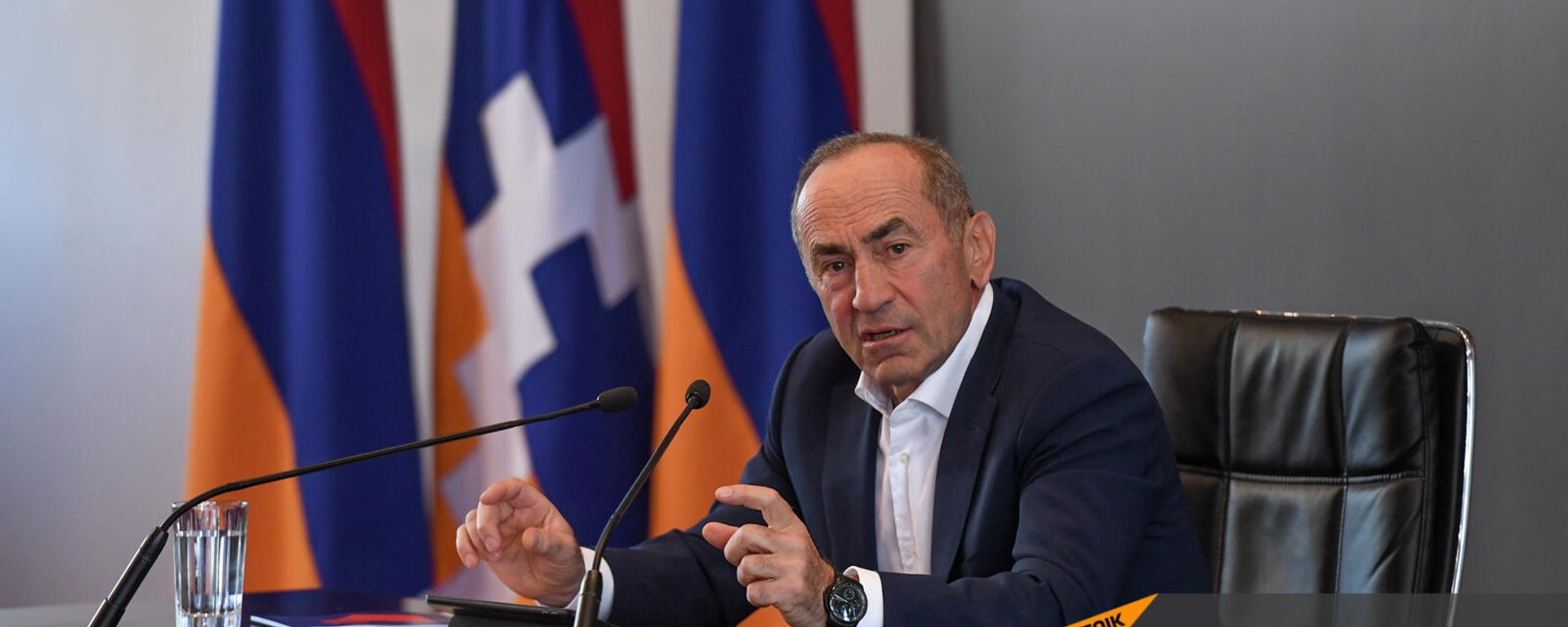 Пресс-конференция второго президента РА, лидера блока Армения Роберта Кочаряна (4 октября 2021). Еревaн - Sputnik Արմենիա, 1920, 25.11.2021