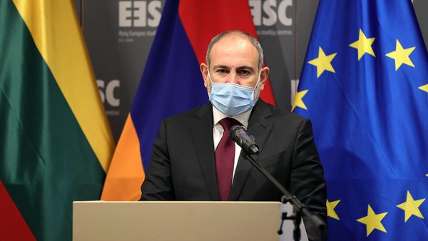 Премьер-министр Никол Пашинян посетил Центр исследований Восточной Европы (4 октября 2021). Вильнюс - Sputnik Армения