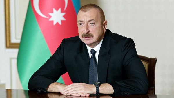 Президент Азербайджана Ильхам Алиев во время заседания Совета безопасности Азербайджана (13 июля 2020). Баку - Sputnik Армения