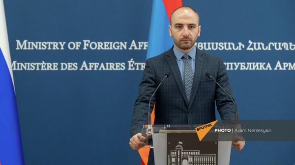 Пресс-секретарь МИД Армении Ваган Унанян - Sputnik Армения