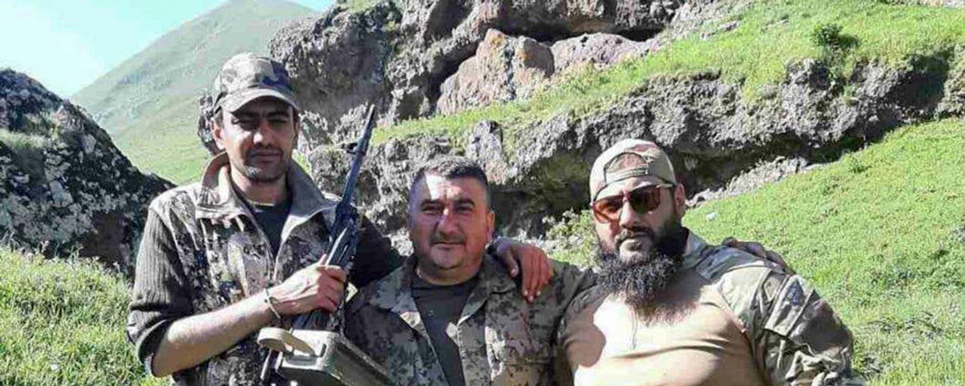 Առուշ Առուշանյանը (ձախից առաջինը) մարտական ընկերների հետ - Sputnik Արմենիա, 1920, 18.10.2021