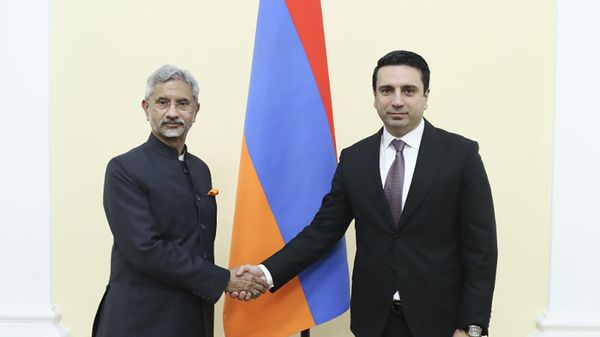 Սուբրամանյամ Ջայշանկարն ու Ալեն Սիմոնյանը - Sputnik Արմենիա