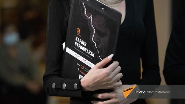 Премьера документального фильма Карлен Нуриджанян в кинотеатре Москва (13 октября 2021). Еревaн - Sputnik Армения