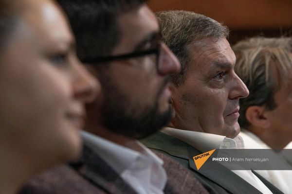 Премьера документального фильма Карлен Нуриджанян в кинотеатре Москва (13 октября 2021). Еревaн - Sputnik Армения