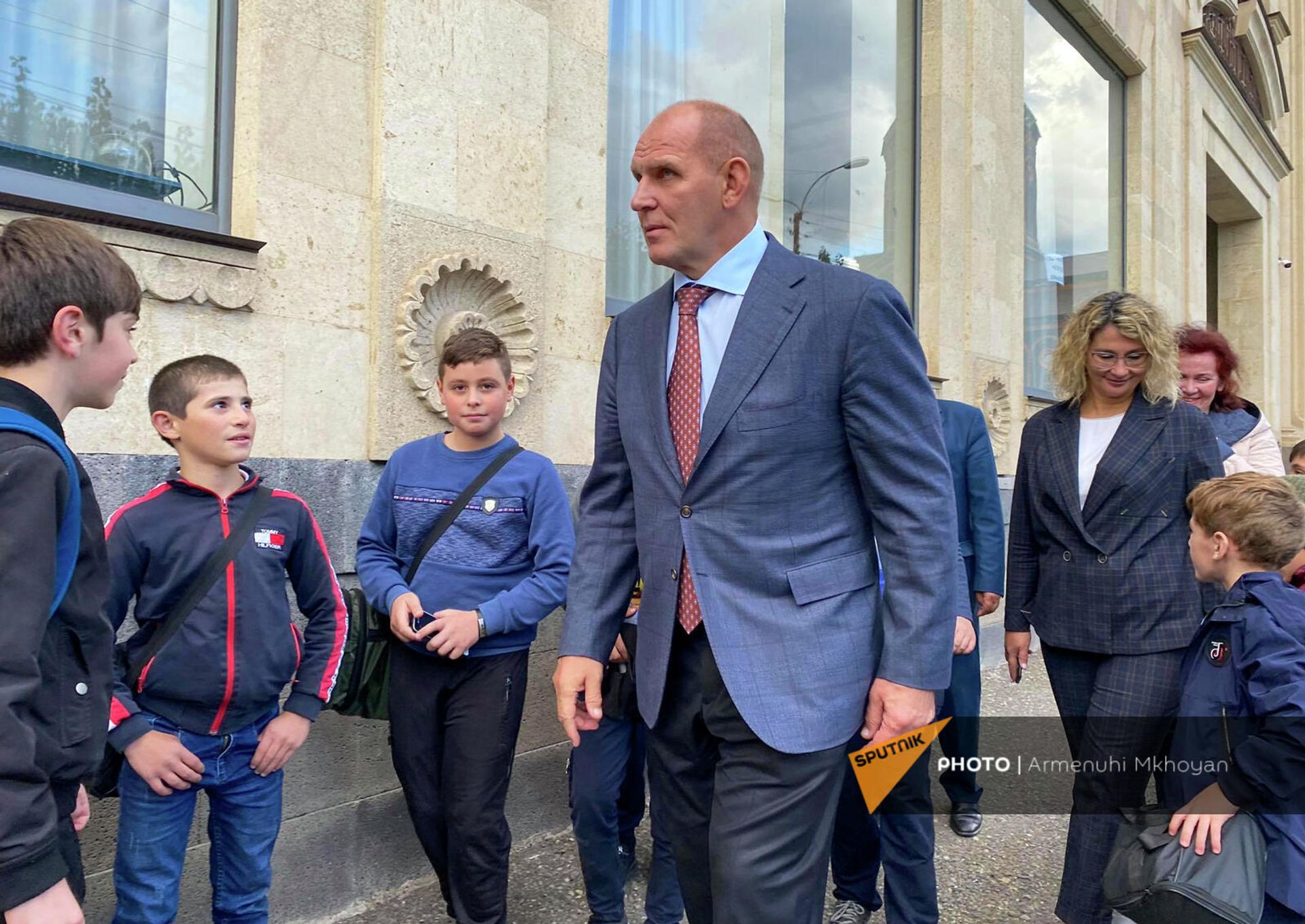 Трехкратный олимпийский чемпион, депутат Госдумы Александр Карелин в Гюмри - Sputnik Արմենիա, 1920, 18.10.2021