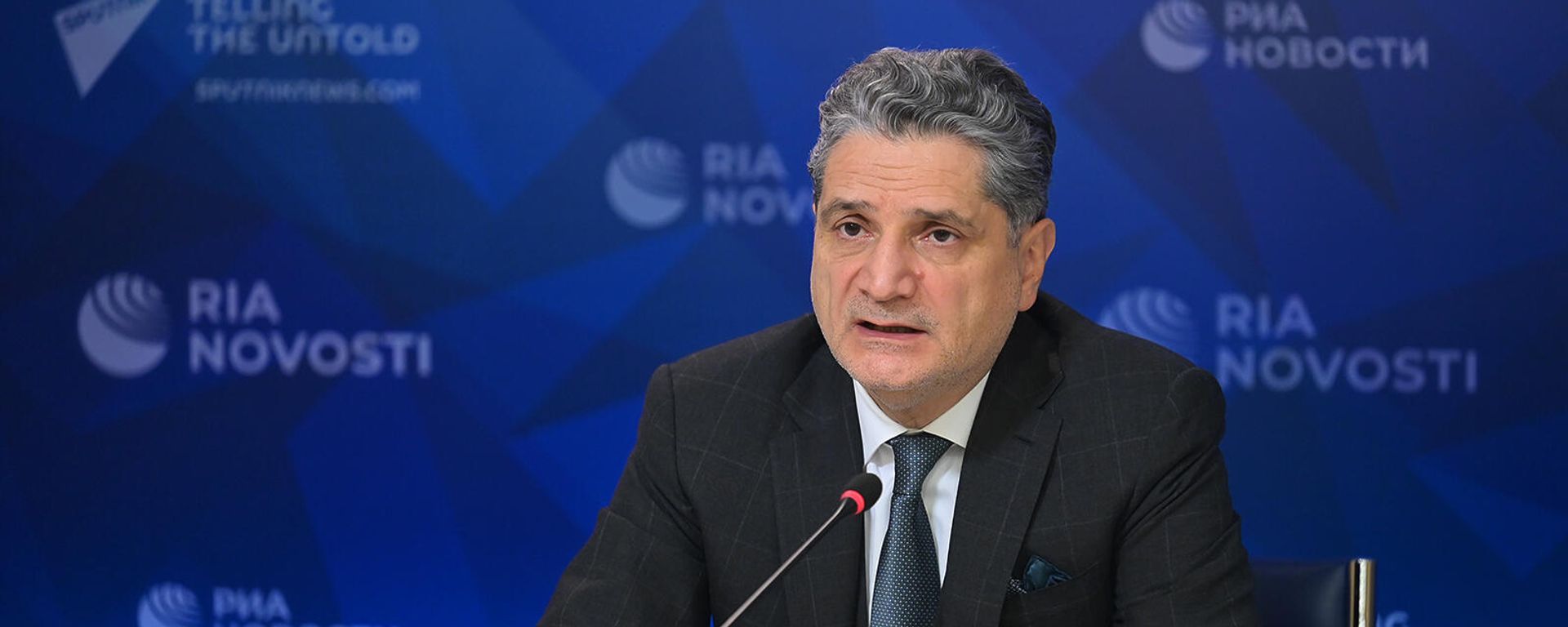 Зампредседатель правления ЕАБР Тигран Саркисян во время видеомоста по теме Новые опции приложения Путешествую без COVID-19 (19 октября 2021). Москвa - Sputnik Армения, 1920, 19.10.2021