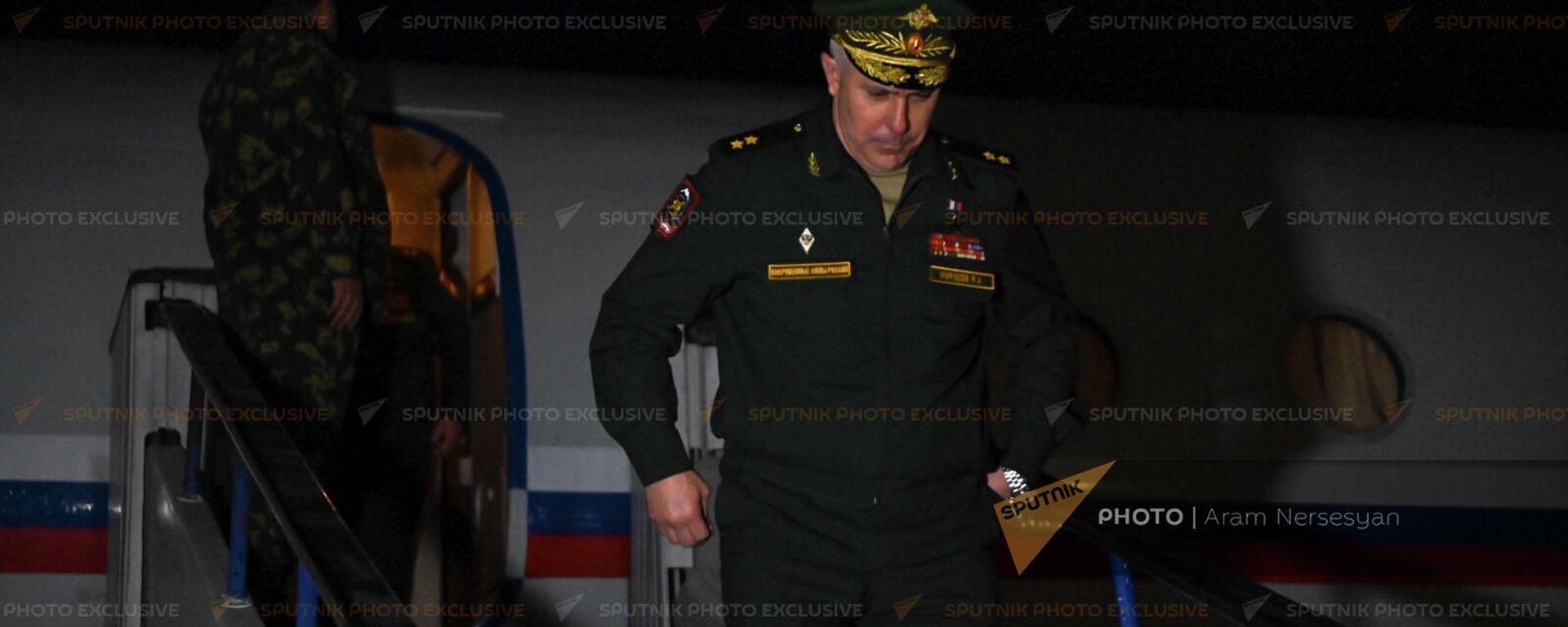 Армянские военнопленные вернулись на родину (19 октября 2021). Еревaн - Sputnik Армения, 1920, 09.11.2021