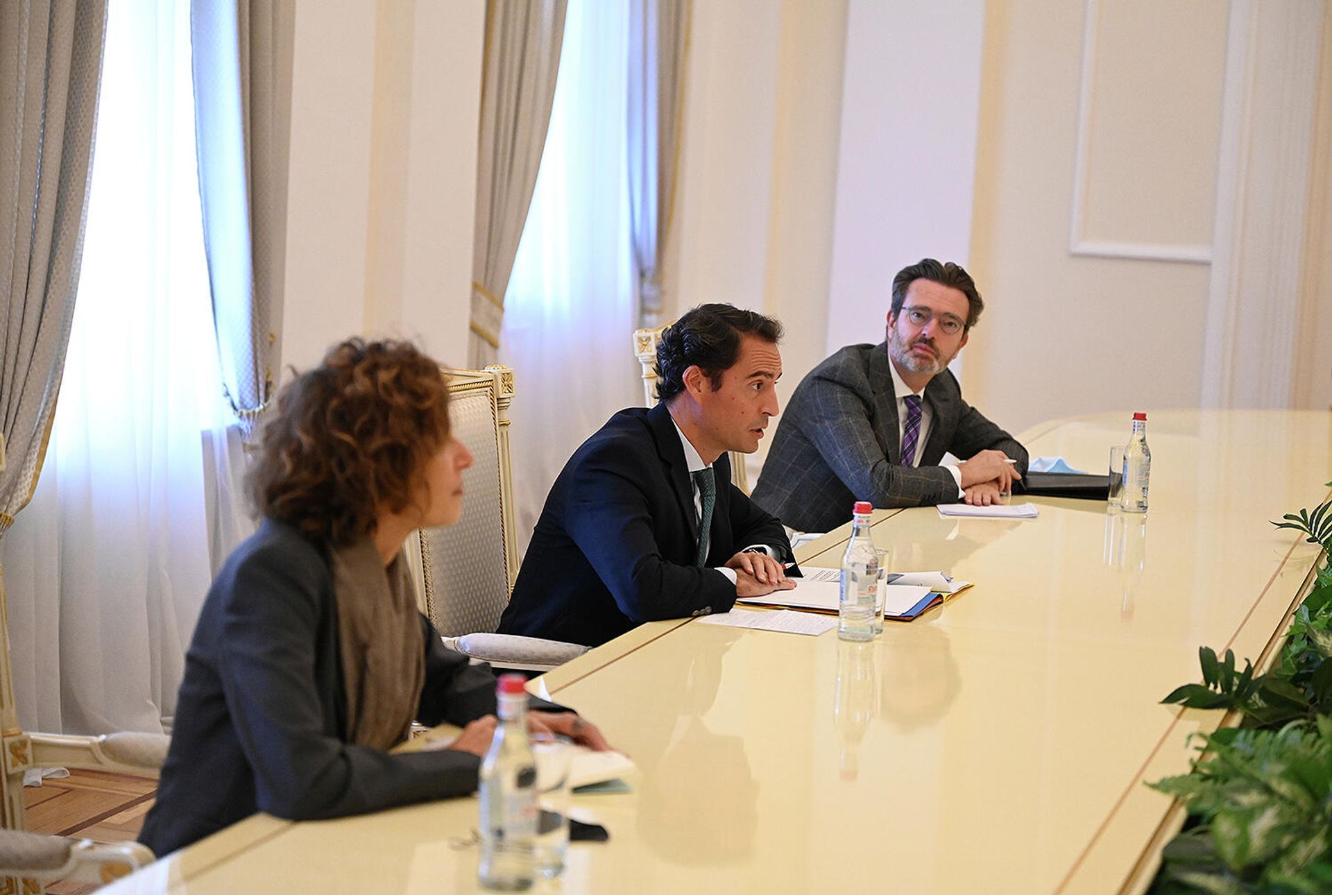 Հայաստանի նախագահ Արմեն Սարգսյանն ընդունել է Կովկասում և Կենտրոնական Ասիայում ՆԱՏՕ-ի գլխավոր քարտուղարի հատուկ ներկայացուցիչ Խավիեր Կոլոմինա Պիրիզին։  - Sputnik Արմենիա, 1920, 21.10.2021