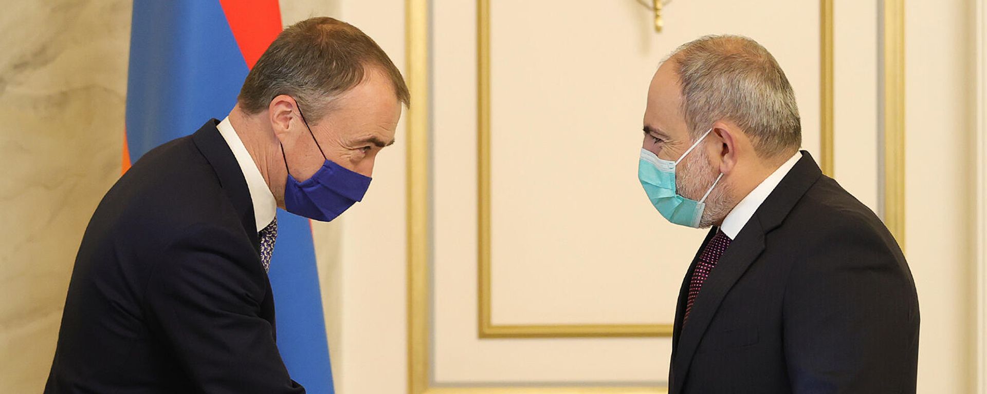 Премьер-министр Никол Пашинян принял специального представителя ЕС по вопросам Южного Кавказа и кризиса в Грузии Тойво Клаара (21 октября 2021). Еревaн - Sputnik Армения, 1920, 21.10.2021