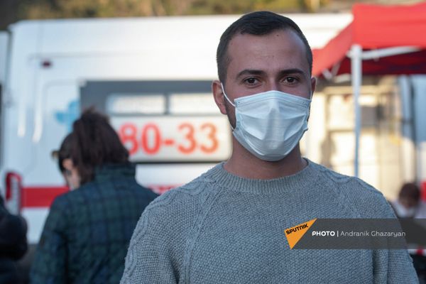 Ответственный за одну из мобильных точек вакцинации Андраник Ароян в рамках акции День вакцинации в Ереване - Sputnik Армения